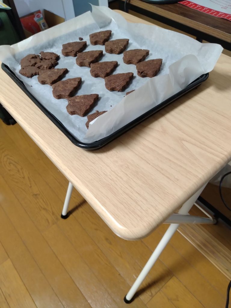 テーブル